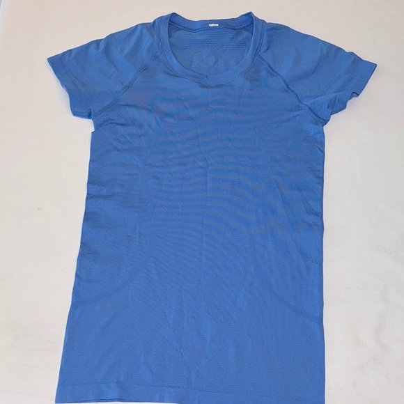 Lululemon Swiftly Tech Short-Sleeve Shirt, Hip Length, Size 6 - Picture 1 of 4